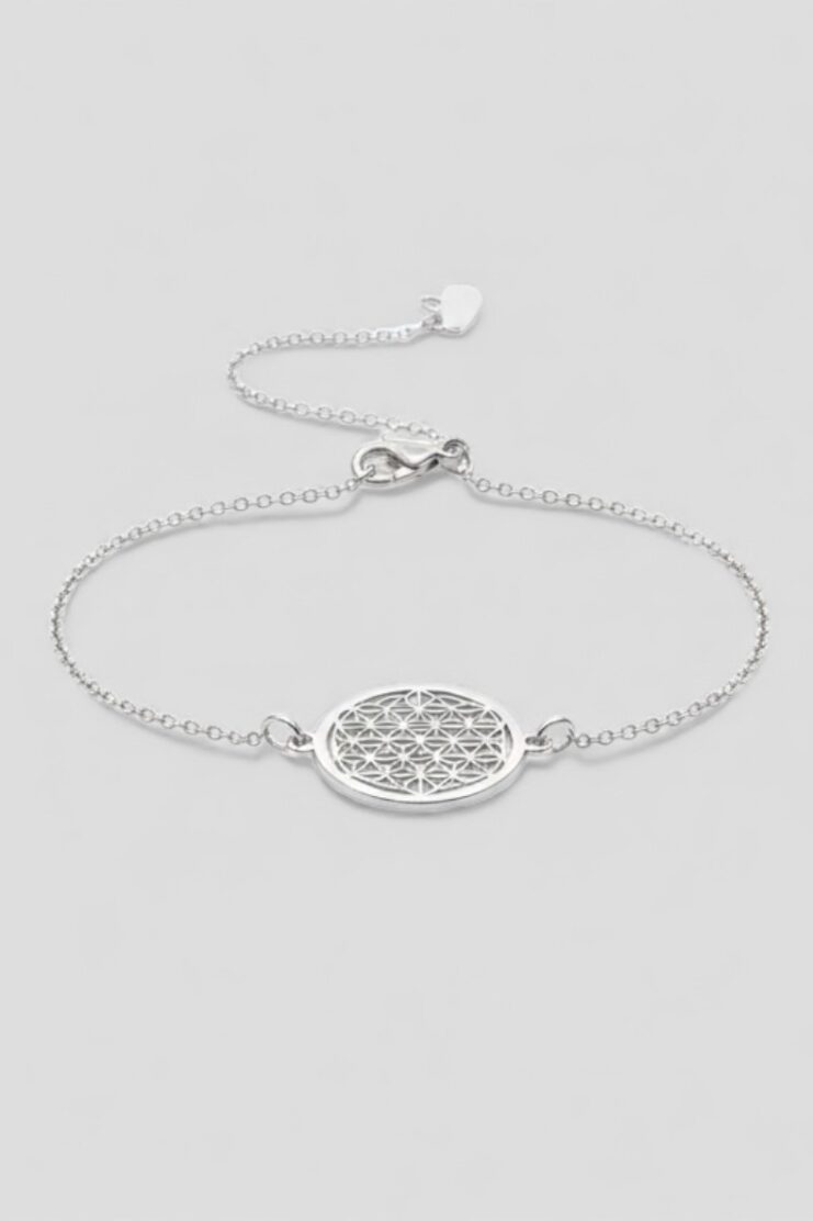 Pulsera Plateada Con Medallón Ovalado Estilo Flor De La Vida
