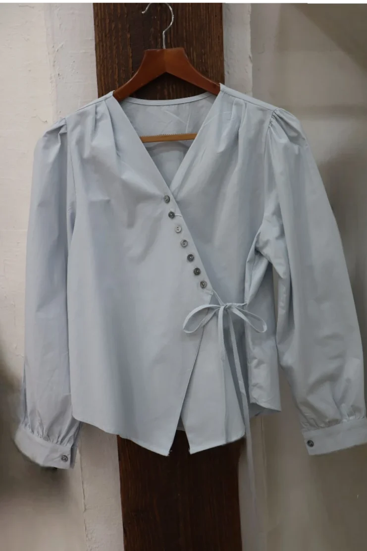 Camisa Cruzada Vera Azul Cielo