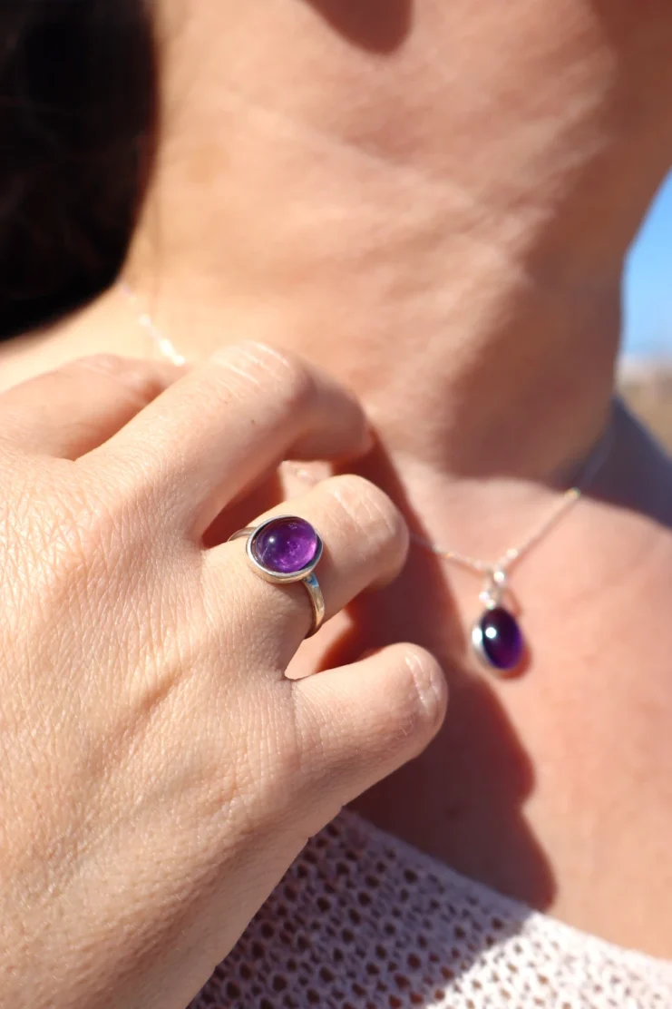 Anillo de Amatista Óvalo Pequeño en Plata de Ley 925