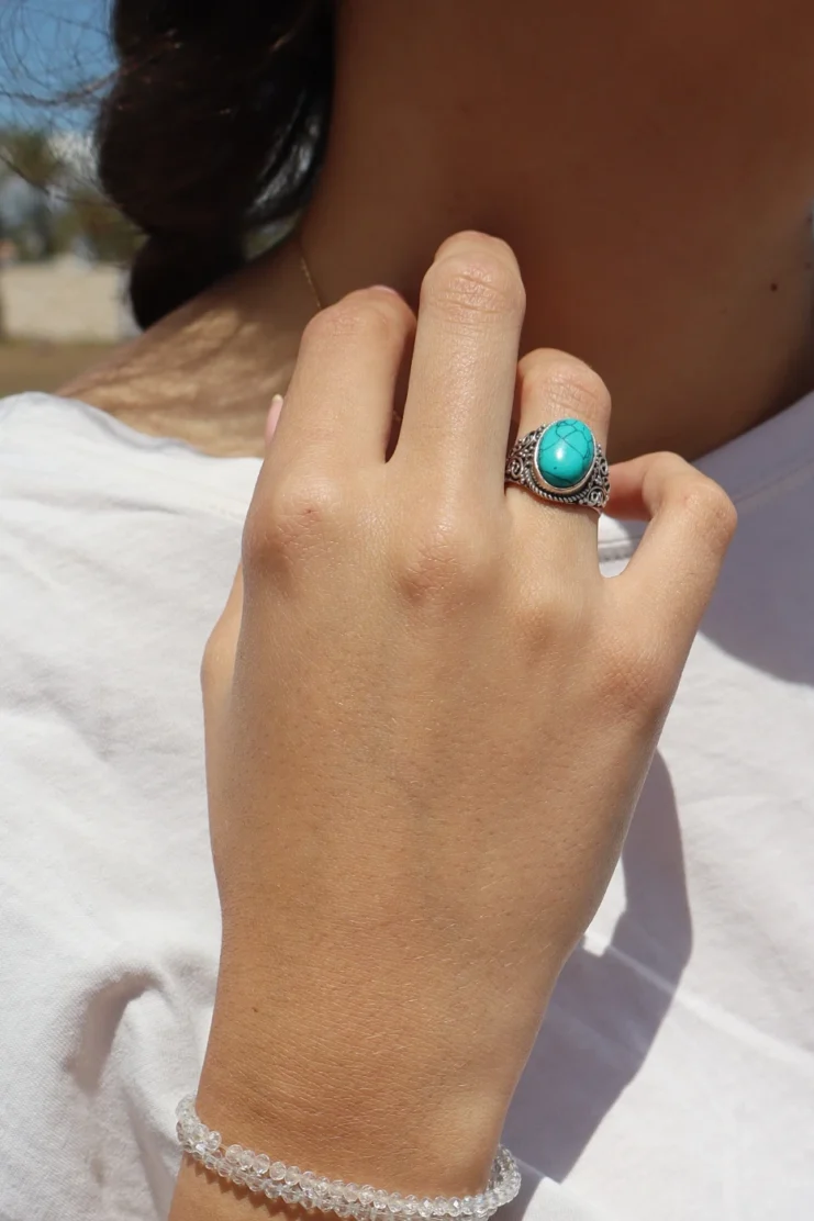 Anillo Turquesa Óvalo Grande en Plata de Ley 925
