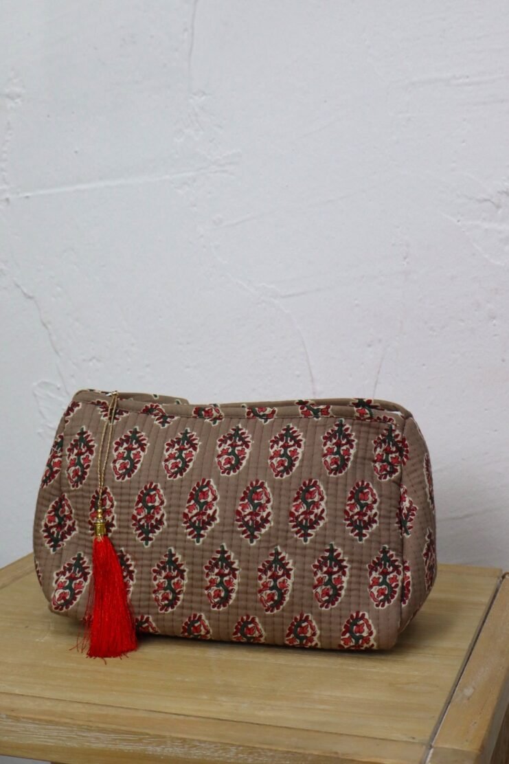 Neceser Estampado Triangular Marrón Claro